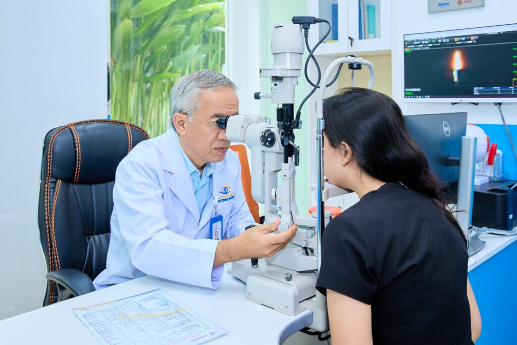 Tận tâm phục vụ